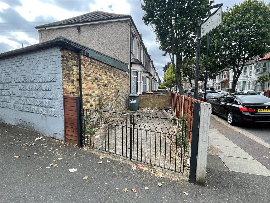 56b Boundary Road   E13 9 PR (100).jpg