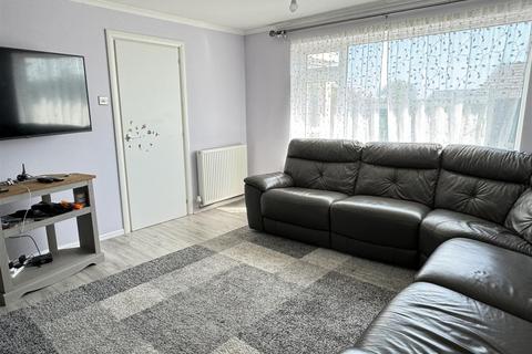 43 Menear Road, St Austell, PL25 3DF