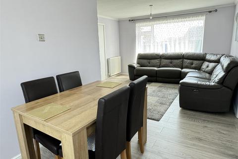 43 Menear Road, St Austell, PL25 3DF