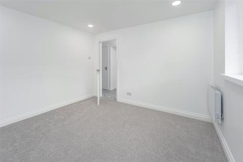 8 Stone Close, Seahouses, NE68 7YL