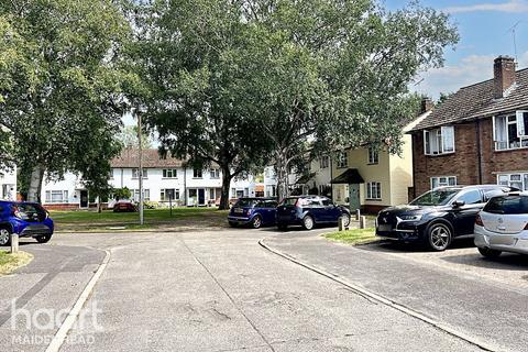 3 bedroom end of terrace house for sale, Shepherds Close, Maidenhead