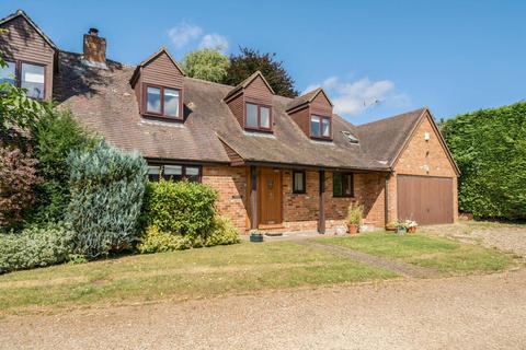 4 bedroom detached house for sale, Church Lane, Chearsley