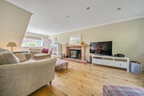 4 bedroom detached house for sale, Church Lane, Chearsley