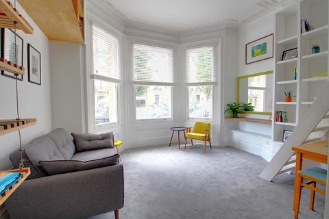 Studio for sale, First Avenue Hove