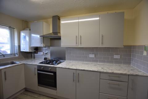2 bedroom terraced house to rent, Keyham Court, Eastfield, Peterborough, PE1