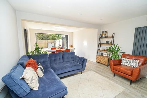 35 Wyngates, Leighton Buzzard, LU7 2LD