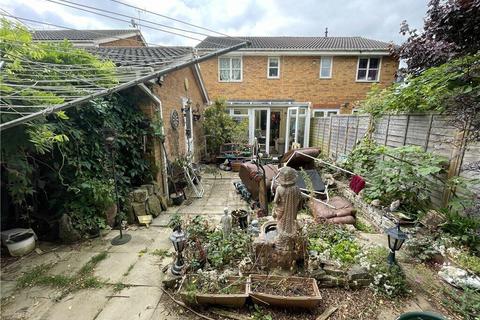 57 Aintree Drive, Rushden, NN10 0YS