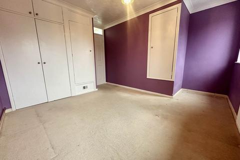 2 bedroom terraced house for sale, Benington Close, Luton LU2