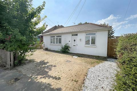 3 bedroom detached bungalow for sale, Durrington