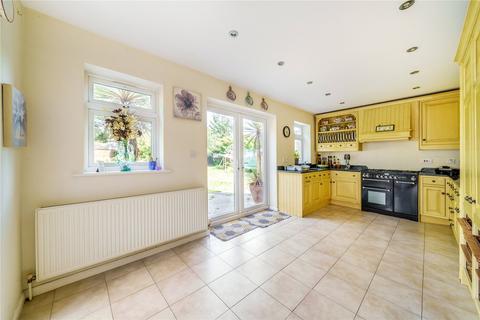 4 bedroom semi-detached house for sale, Hillary Crescent, Walton-On-Thames, KT12