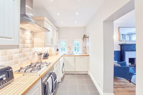105b Slough Road, Datchet, Slough, SL3 9AQ