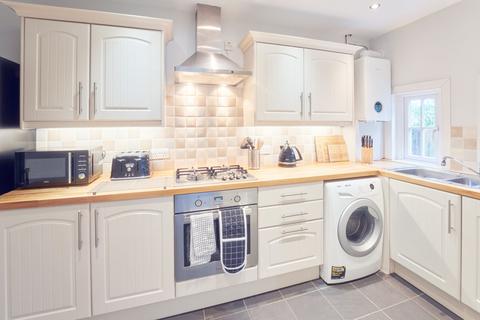 105b Slough Road, Datchet, Slough, SL3 9AQ