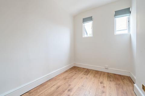 80a Alexandra Road, Windsor, SL4 1HU