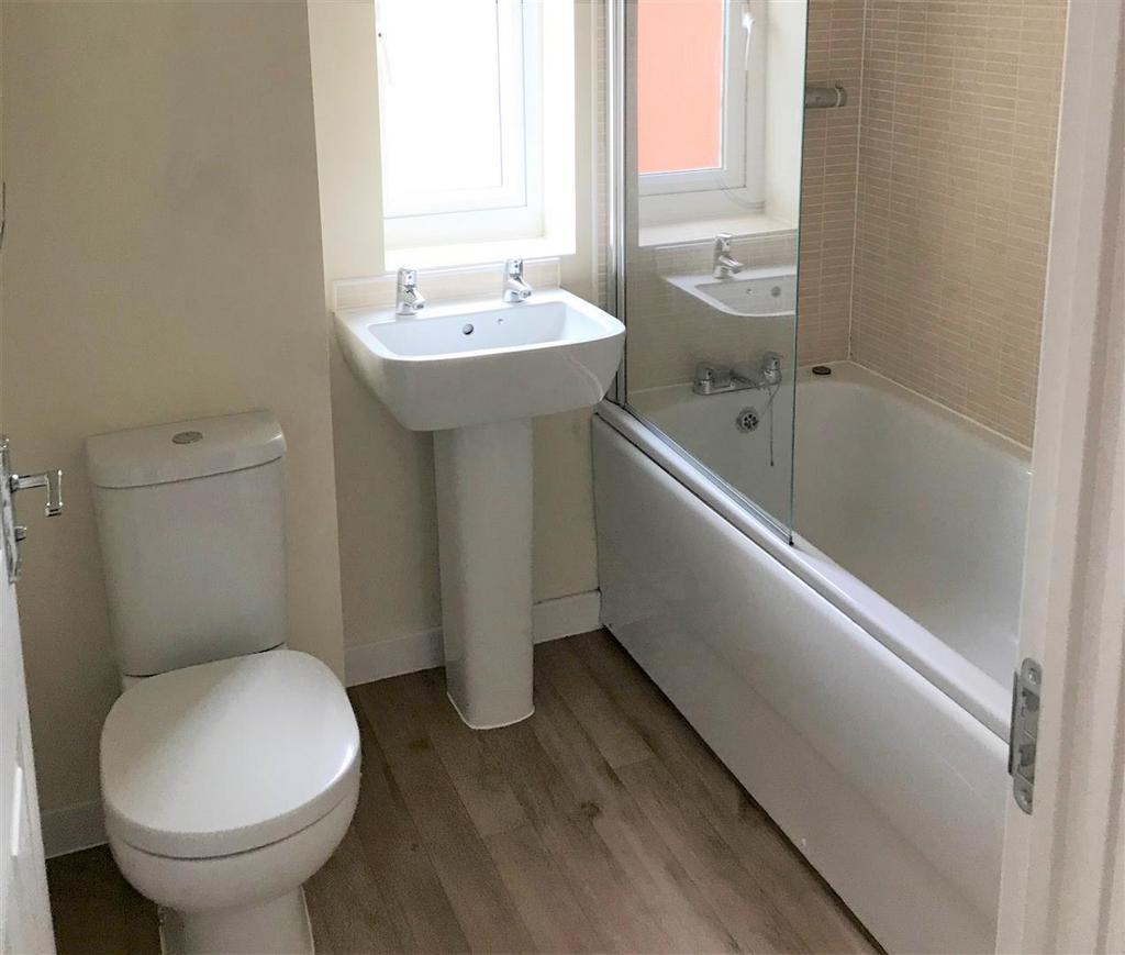 BML91 Bathroom.jpg