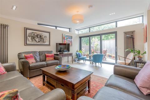 6a Bruntsfield Terrace, Edinburgh, EH10 4EX