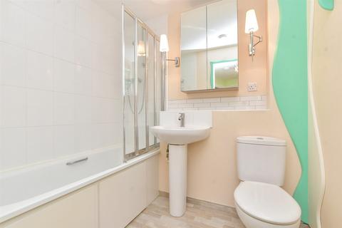 1 bedroom ground floor flat for sale, Hengist Way, Wallington, Surrey