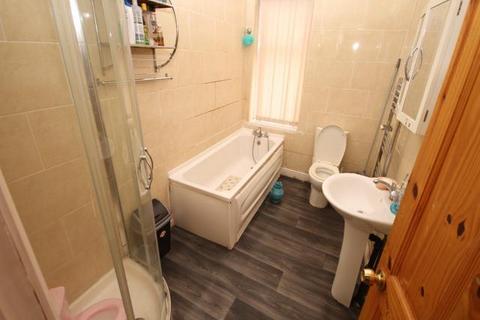 3 bedroom terraced house for sale, Lower Rushton Road, Thornbury, Bradford