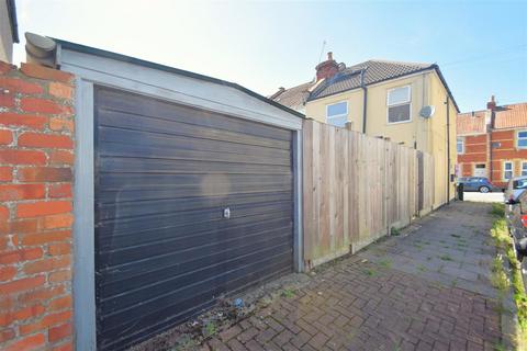 3 bedroom end of terrace house for sale, Bradley Crescent, Shirehampton