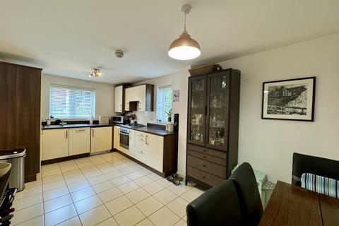 3 bedroom end of terrace house for sale, Carnforth Crescent, Eastbourne, East Sussex, BN23