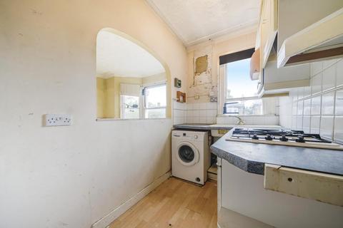 2 bedroom flat for sale, Whitbread Road, Brockley