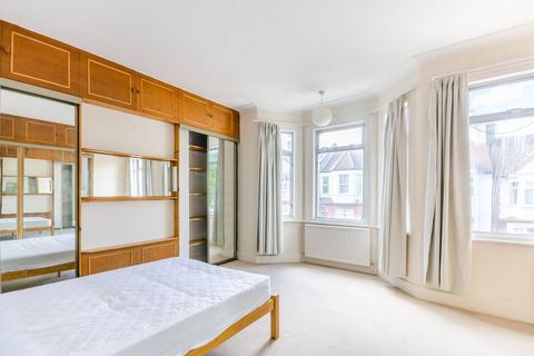 4 bedroom flat to rent, Brudenell Road, Tooting Bec, London, SW17