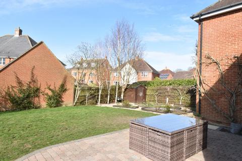 5 bedroom detached house for sale, Ellen Close, Charing, Ashford, TN27