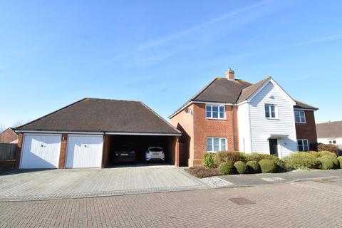 5 bedroom detached house for sale, Ellen Close, Charing, Ashford, TN27