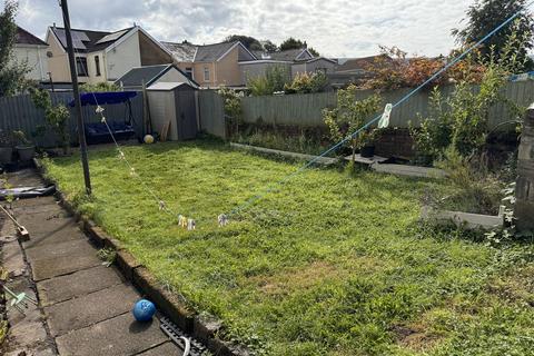 3 bedroom semi-detached house for sale, Llandybie Road, Ammanford