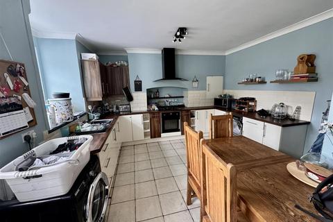 3 bedroom semi-detached house for sale, Llandybie Road, Ammanford