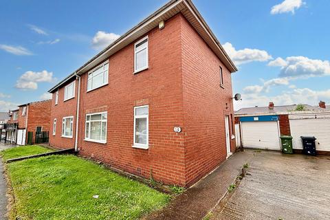 3 bedroom semi-detached house for sale, King George Avenue, Dunston, Gateshead, Tyne and Wear, NE11 9UP