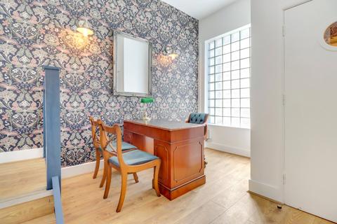 3 bedroom apartment for sale, Royal College Street, Camden