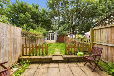 23 Armscroft Gardens, Gloucester, GL2 0RT