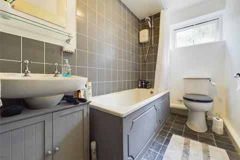 23 Armscroft Gardens, Gloucester, GL2 0RT