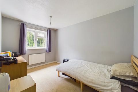 23 Armscroft Gardens, Gloucester, GL2 0RT