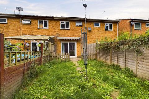 23 Armscroft Gardens, Gloucester, GL2 0RT