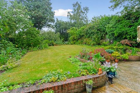 20 Bramley Road, Cheam, Sutton, SM2 7LR
