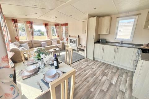 2 bedroom static caravan for sale, Oaklands Holiday Park