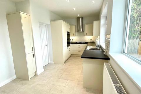 3 bedroom detached bungalow for sale, Brompton Avenue, Rhos On Sea, Colwyn Bay