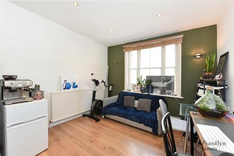 1 bedroom apartment for sale, East Tenter Street, London, E1