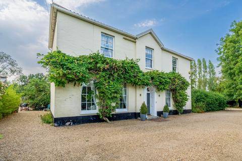 5 bedroom detached house for sale, Norwich Road, Wreningham, NR16