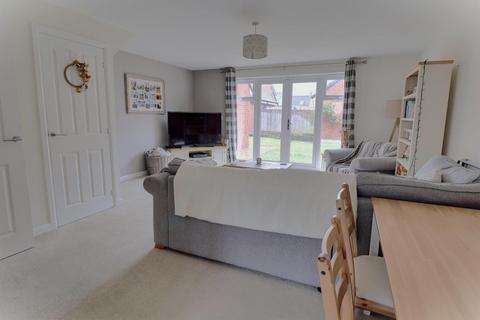 5 Aspen Way, Brockworth, Gloucester, GL3 4GY