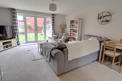 5 Aspen Way, Brockworth, Gloucester, GL3 4GY
