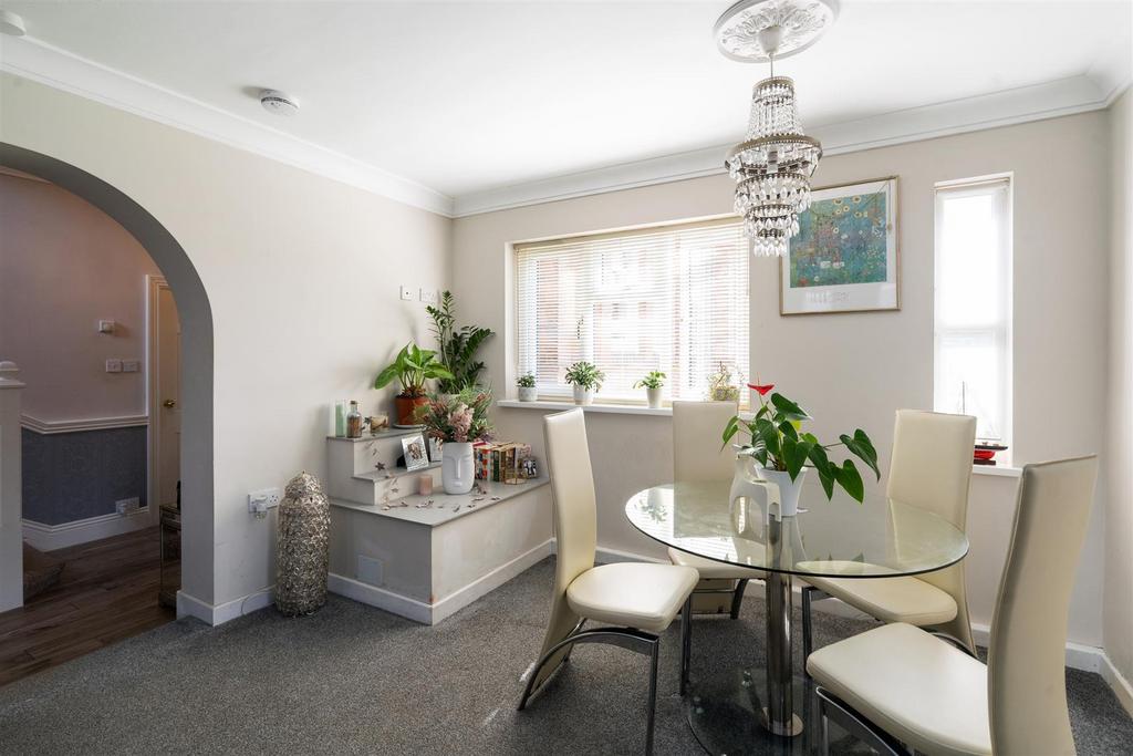 25 Fetherstone Grange, Glasshouse Lane, Lapworth B