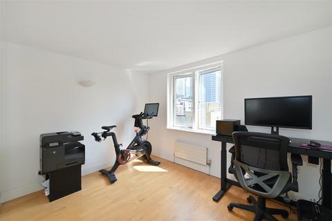 2 bedroom apartment for sale, Millennium Harbour, Westferry Road, London, E14