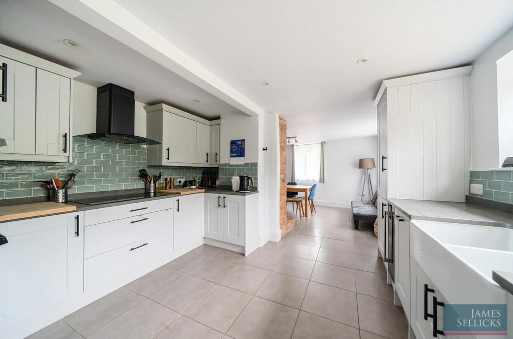 Open plan dining kitchen