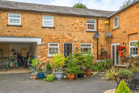 3 bedroom terraced house for sale, Horn Street, Buckingham MK18