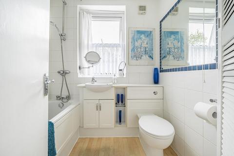 7 Craven Road, Kingston Upon Thames, KT2 6LW