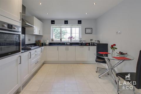 3 Clay Hall Crescent, Clacton-on-sea, CO15 6EY