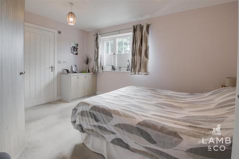 3 Clay Hall Crescent, Clacton-on-sea, CO15 6EY