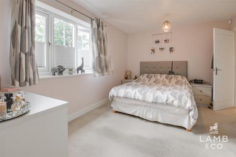 3 Clay Hall Crescent, Clacton-on-sea, CO15 6EY